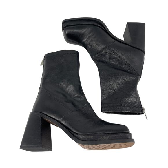 Urban Outfitters Charli Square Toe Boot Black Leather Y2k Style EU 38 US Size 7 - Picture 4 of 13